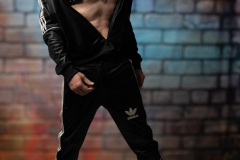 Bastian Malone bei einem Fotoshooting und verschiedenen Collabs mit anderen Creators bei einem Creatortreffen von Collabfinder.org in Frankfurt.