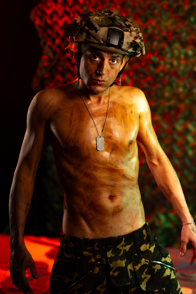 Ein erotisches Fotoshooting mit dem Gay Content Creator Leo Bergs aus Duisburg im Studio Vowhwinkel in Wuppertal