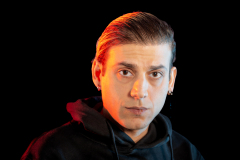 Ein erotisches Fotoshooting mit dem Gay Content Creator Leo Bergs aus Duisburg im Studio Vowhwinkel in Wuppertal