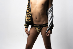 Der Gay Content Creator Twinko Quanito bei einem Fotoshooting und verschiedenen Collabs mit anderen Creators bei einem Creatortreffen von Collabfinder.org in Frankfurt.